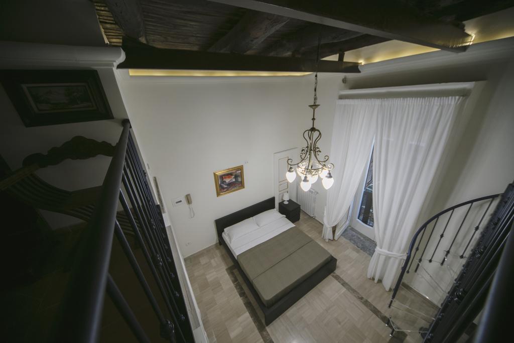 Area Angioina Suites Neapel Exterior foto